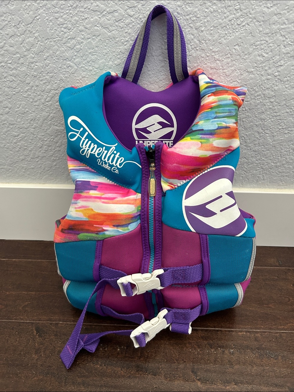 Hyperlite Pro V Swim Vest 30-50 pounds
